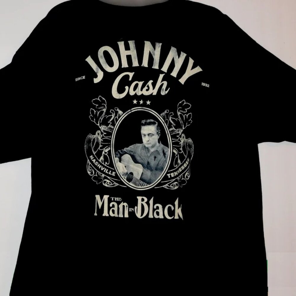 Johnny Cash Man In Black T-Shirt - New - X-Large